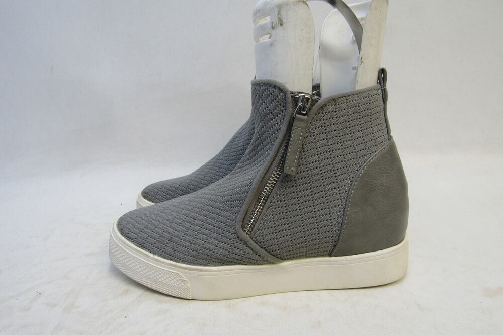 Steve Madden Womens Sz 6.5 Gray Fabric Ankle Fashion Boot Bootie